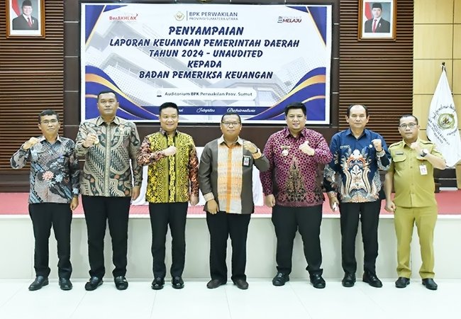 Bupati Samosir Sampaikan LKPD 2024 ke BPK Sumut