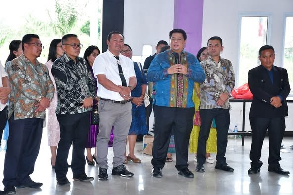 Pisah Sambut Praeses Distrik VII Samosir, Bupati Apresiasi Pendeta Rein Justin Gultom