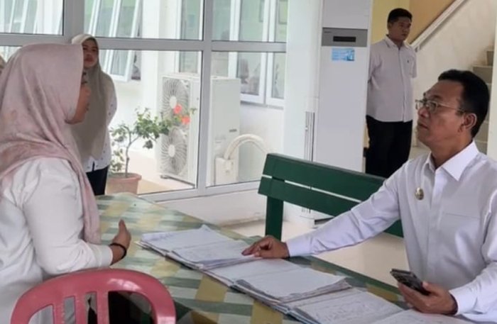 Tegas Bela Rakyat, Bupati Tapsel Gus Irawan Murka Saat Temukan Warga Diminta Bayar di Puskesmas