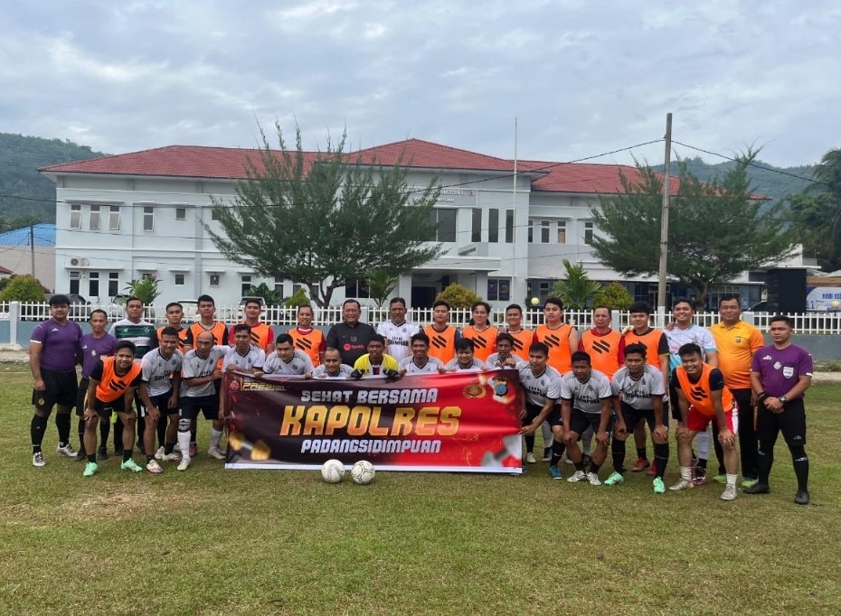 Lapas Sidimpuan dan Polres Kota Jalin Sinergi Lewat Sepak Bola Persahabatan