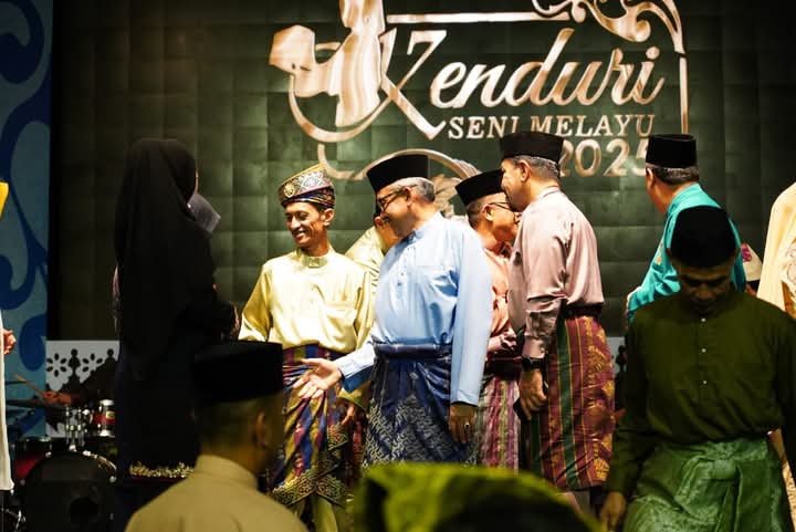 Sekda Batam Jefridin Tutup Event Kenduri Seni Melayu ke-26