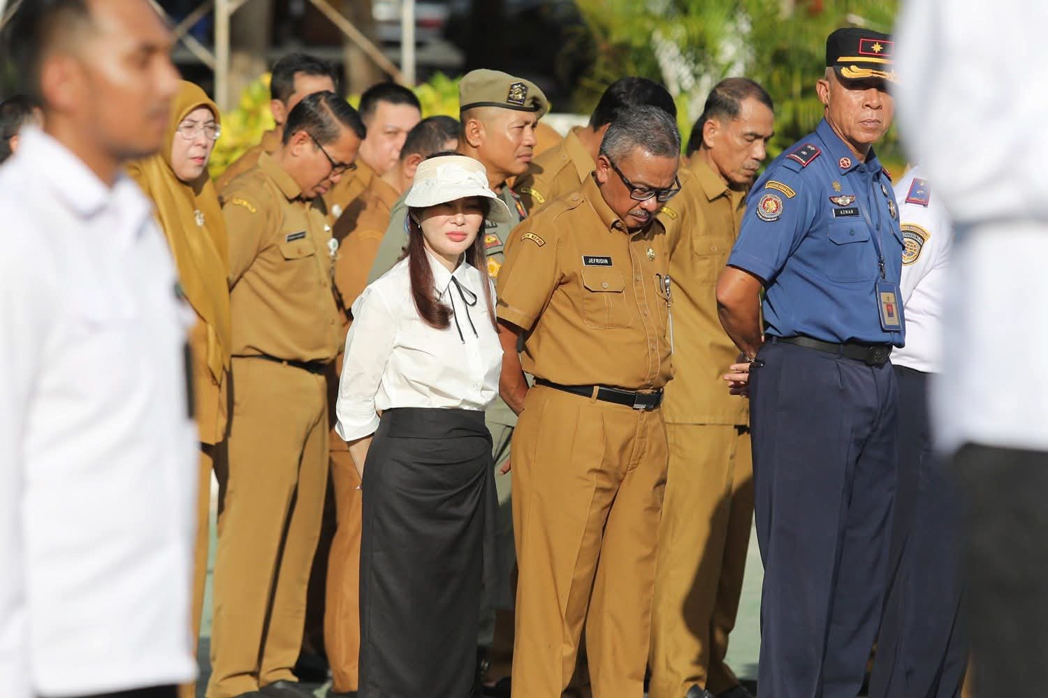 Amsakar - Li Claudia Dorong Pegawai Tingkat Kinerja dan Layanan Publik