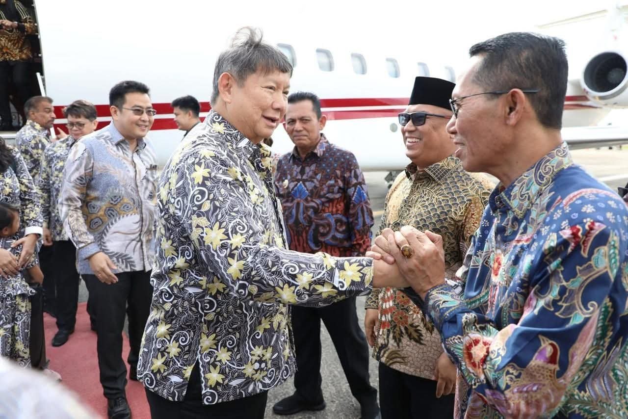 Amsakar Sambut Kedatangan Hashim Djojohadikusumo Merangka Peresmian PT Stania