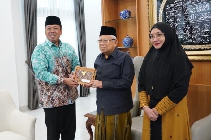Menteri ATR/BPN Antar Undangan Upacara HUT ke-80 RI untuk Wapres ke-13 Ma’ruf Amin