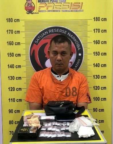 Bawa 20 Gram Sabu, Pria di Paluta Diringkus Saat Nongkrong di Depan Rumah