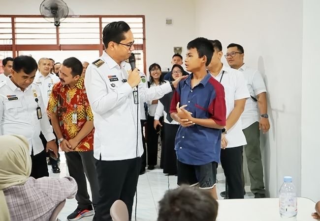 Wali Kota Medan Ajak Siswa Sekolah Rakyat Rajin Belajar demi Masa Depan