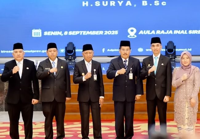 Pelantikan Pejabat Baru di Pemprov Sumut, Surya Ajak ASN Bangun Birokrasi Profesional