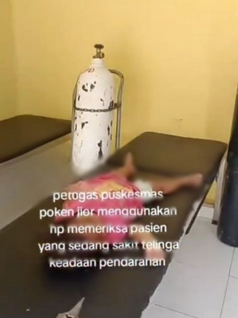 Viral! Ayah Teriak “Tak Ada Pelayanan” Saat Anaknya Sekarat di IGD Puskesmas