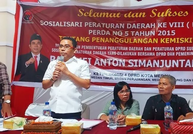 Warga Keluhkan Parit Tersumbat Limbah Babi di Medan Tembung, DPRD Diminta Fasilitasi Normalisasi