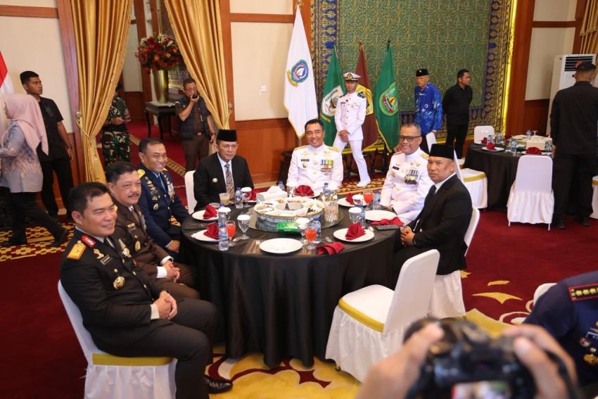 Waka Polda Kepri Hadiri Upacara HUT TNI ke - 80 Tahun 2025 di Tanjung Pinang