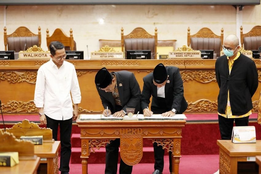 APBD Batam 2026 Disahkan Rp4,29 Triliun, Amsakar Beri Catatan untuk OPD Penghasil