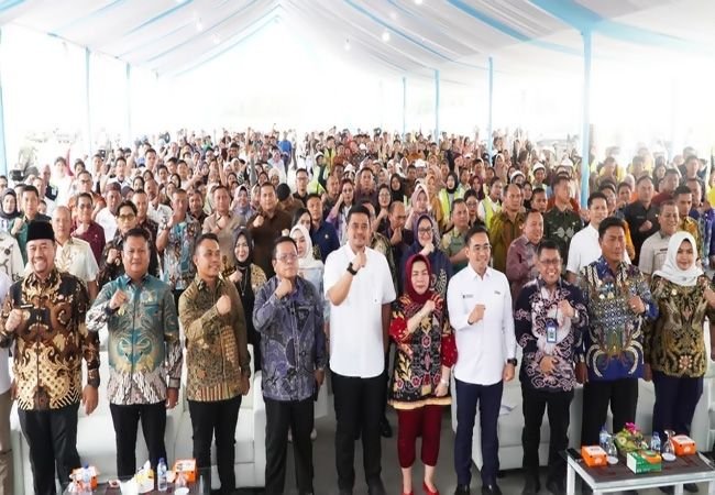 Langkat Dukung Program Perlindungan Pekerja Rentan, Tiorita Dampingi Kunjungan Gubsu di KEK Sei Mangkei