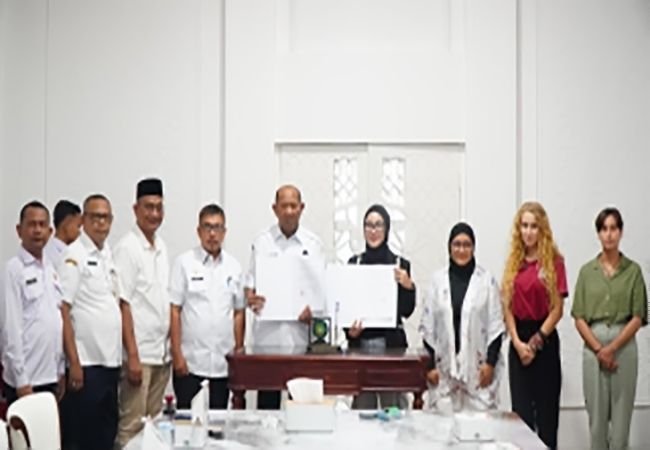 Bupati Langkat Teken MoU dengan Tiga Lembaga Pendidikan untuk Dorong Inovasi dan Kebersihan Lingkungan
