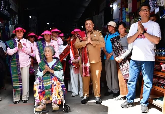 Makam Raja Sidabutar di Tomok Rampung Direnovasi, Bupati Samosir Resmikan Bersama Keluarga Sabam Sirait