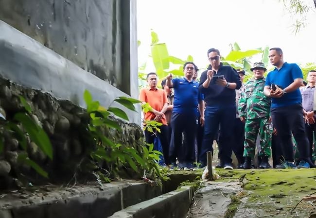 Warga Ladang Bambu Menangis di Hadapan Wali Kota: Tiga Kali Perabotan Rusak Akibat Banjir Imbas Pembangunan