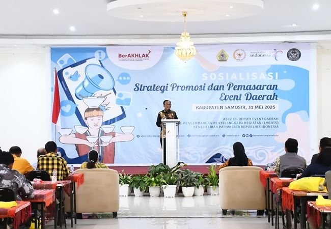 Lamhot Sinaga dan Kemenparekraf Dorong Strategi Promosi Event Pariwisata Samosir