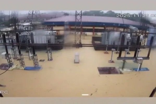 Gardu Induk PLN Sibolga Tenggelam Banjir: Listrik Padam dan Akses Terputus, Warga Mengungsi
