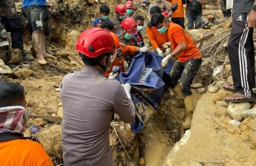 Korban Longsor Bertambah: Satu Jenazah Ditemukan, Ribuan Warga Sibolga Masih Mengungsi