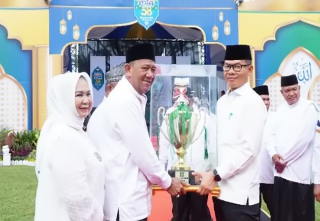Bupati Syah Afandin dan Wabup Tiorita Resmi Buka MTQ ke-58 Kabupaten Langkat di Kecamatan Sawit Seberang