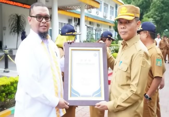 Bupati Langkat Pimpin Upacara HKN ke-61, Tegaskan Pentingnya Generasi Sehat Menuju Indonesia Emas 2045