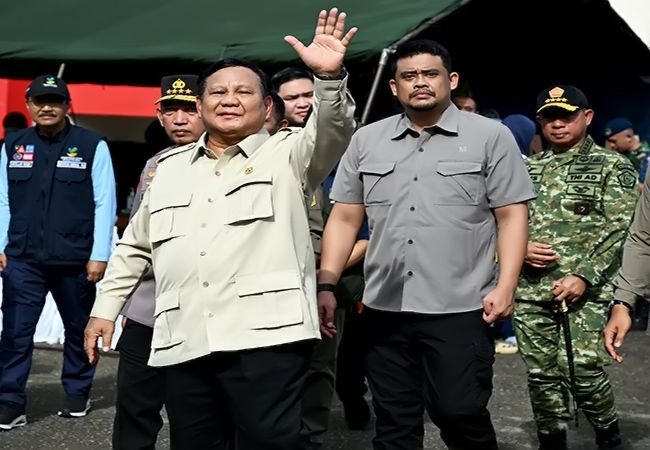 Presiden Prabowo Bersama Gubernur  Tinjau Banjir dan Longsor Sumut, Penanganan Infrastruktur dan BBM Jadi Fokus Utama