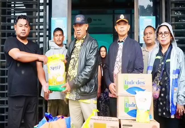 Bupati Langkat Tinjau Lokasi Banjir Teluk Aru dan Salurkan Bantuan ke Sejumlah Posko Pengungsian