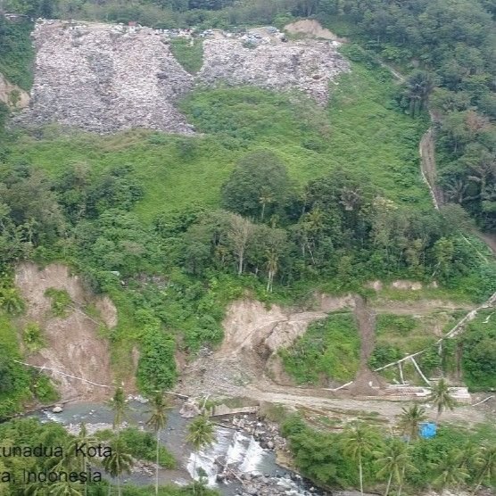 Di Balik Longsor Batu Bola, DLH Ungkap Peran Tanah Labil dan Getaran Alat Berat