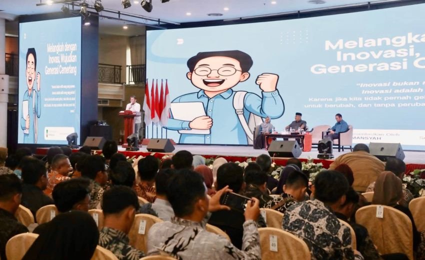 Sekda Batam Tantang 800 Calon Wisudawan UT Jadi Motor Indonesia Emas 2045