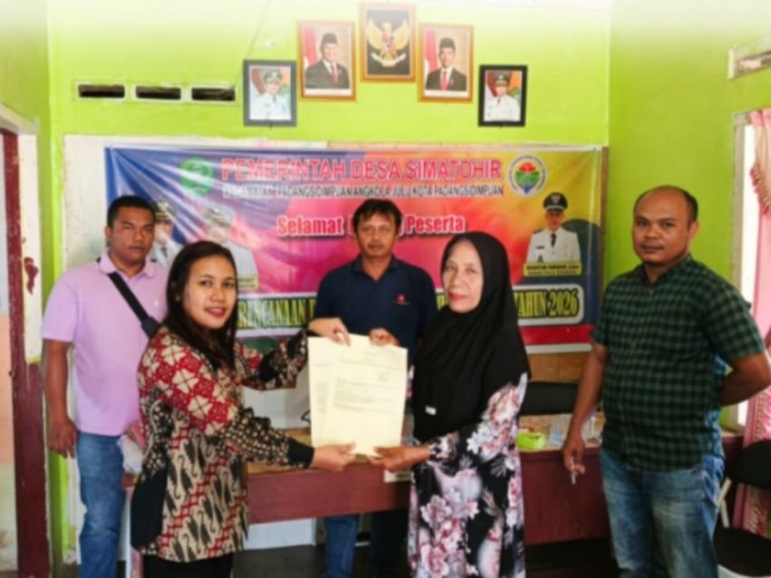 Lewat Program PTSL, Warga Desa Simatohir Terima Kepastian Hukum Tanah