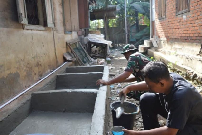 Dari Semen ke Senyum Warga, Satgas TMMD Bantu Bangun Kolam Ikan di Sangkunur