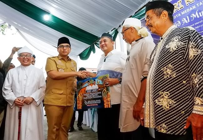 Safari Ramadan Perdana, Wali Kota Medan Tegaskan Pembangunan Bukan untuk Memperkaya Diri