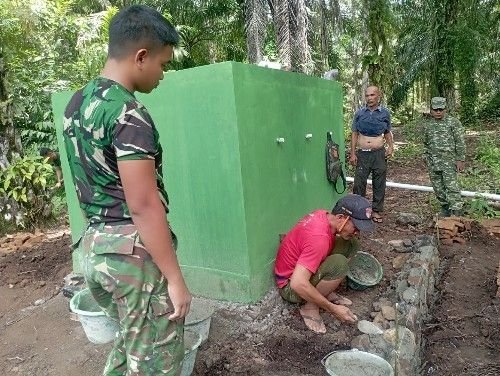Kolaborasi TNI dan Warga Berbuah Manfaat, Bak Penampungan Air TMMD di Sangkunur Rampung