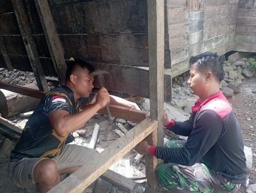 Demi Hunian Layak, Satgas TMMD Genjot Rehab Rumah Warga