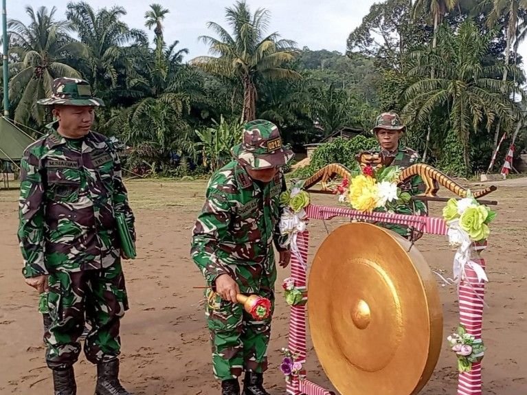 Dentang Gong Gladi Kotor, Tanda Kesiapan Penutupan TMMD ke-127 di Sangkunur
