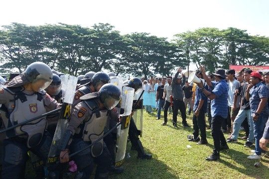 Ketika Massa &lsquo;Memanas&rsquo;, Ini Cara Polres P.Sidimpuan Mengendalikannya