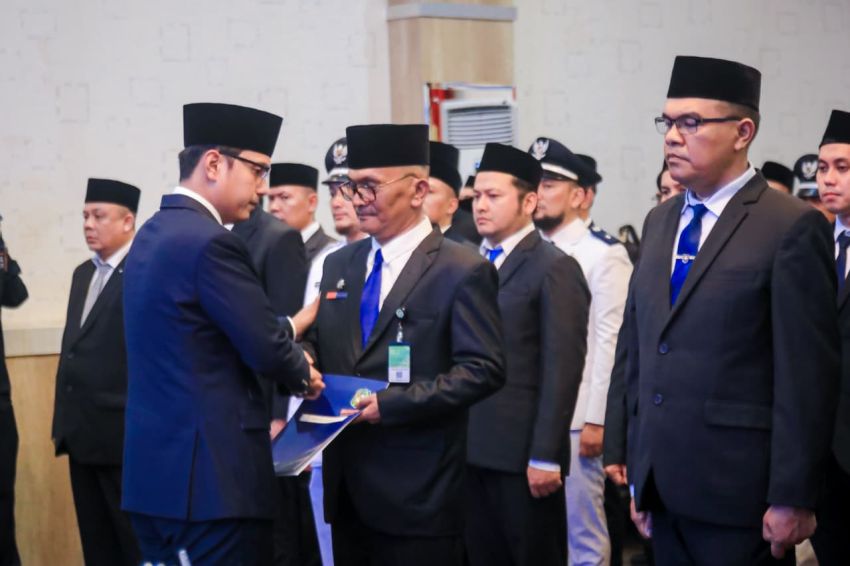 Lantik 76 Pejabat, Wali Kota Medan Beri Tenggat Enam Bulan Tunjukkan Kinerja