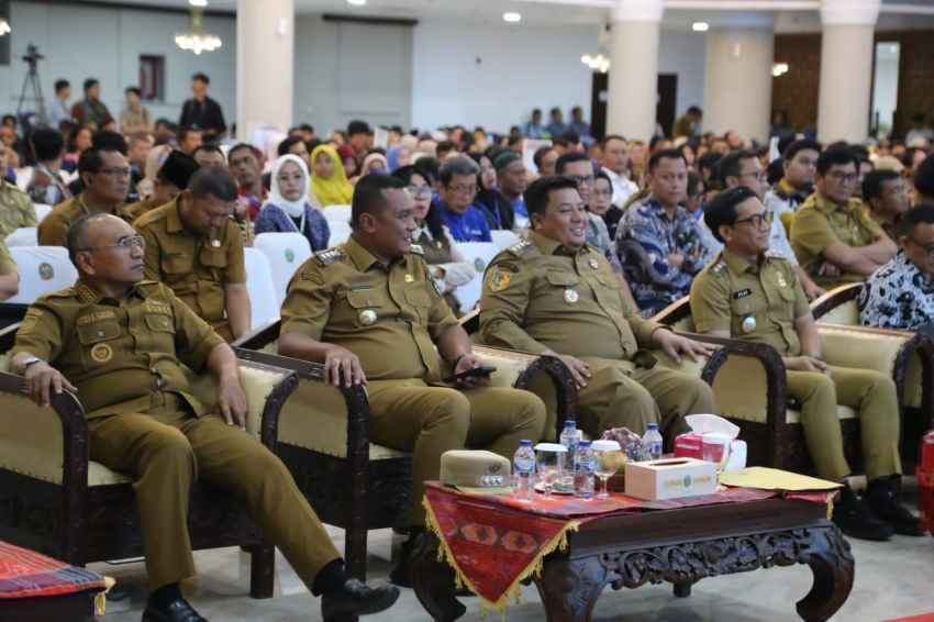 Bupati Samosir Dorong Pemanfaatan KUR dan KPP untuk Perkuat Ekonomi Daerah