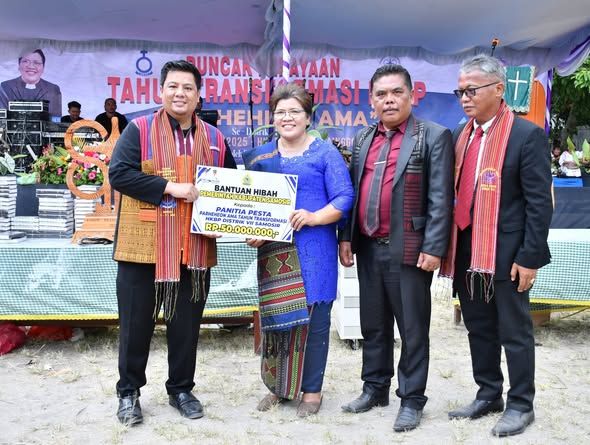 Bupati Samosir Apresiasi Peran Kaum Ama HKBP dalam Penguatan Iman dan Keluarga
