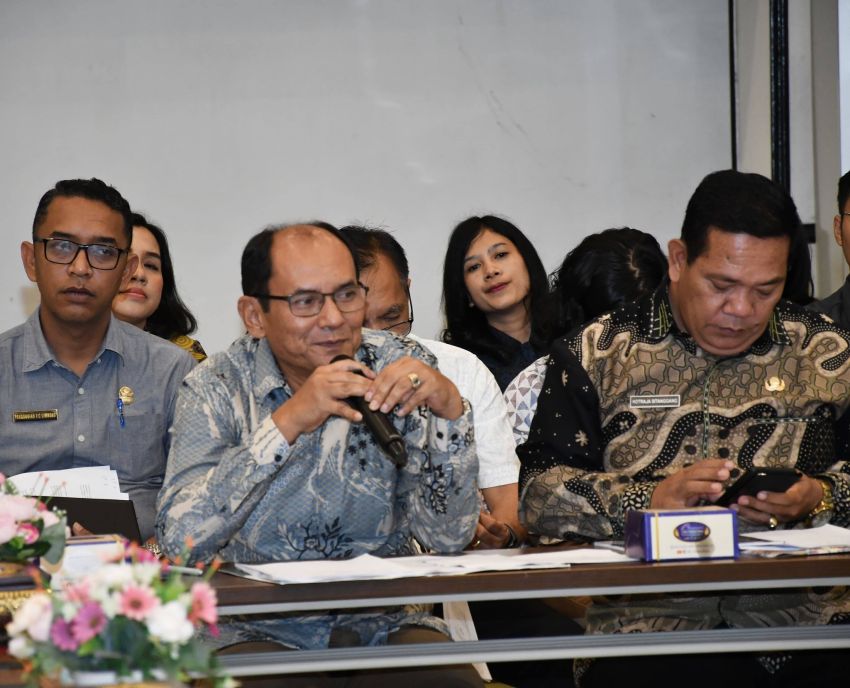 Pemkab Samosir Desak Peningkatan Kualitas dan Distribusi Air Bersih dalam FGD Bersama Tirtanadi