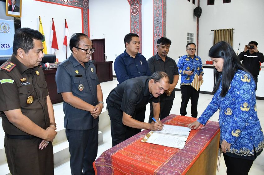 Pemkab dan DPRD Samosir Sepakati 11 Propemperda 2026, Fokus pada Pertanian, Lingkungan, dan Penguatan PAD