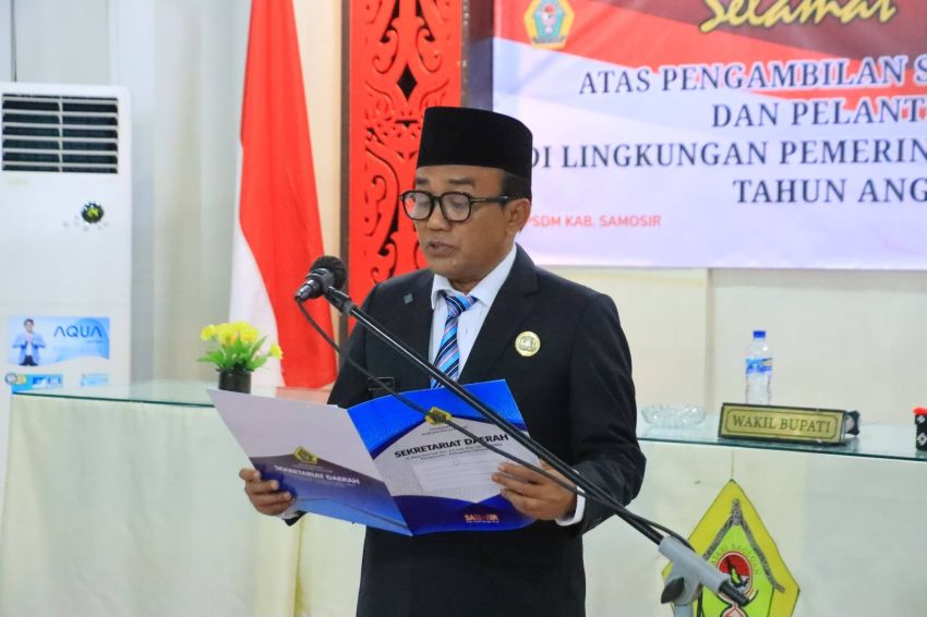 Wakil Bupati Samosir Lantik 75 Pejabat, Tekankan Inovasi dan Peningkatan Kinerja Birokrasi