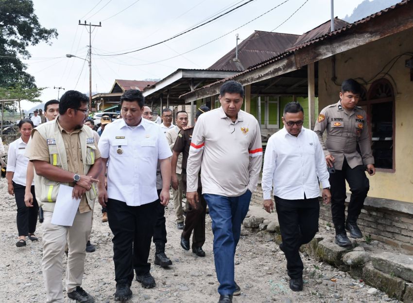 Menteri PKP Bawa Kabar Baik untuk Samosir, 556 Rumah Dapat Program Bedah Rumah dan Kawasan Kumuh Ditata