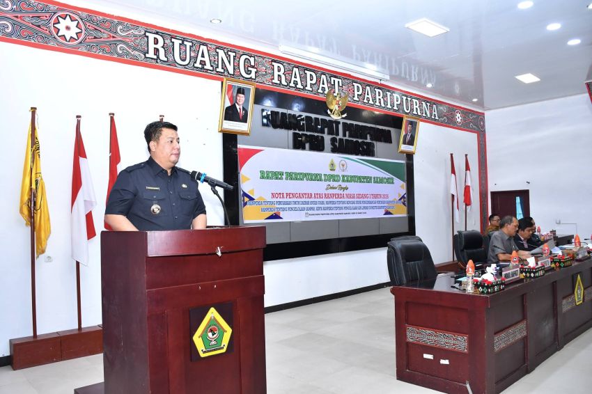 Bupati Samosir Ajukan Empat Ranperda Strategis, Perumda Aneka Usaha hingga Pengelolaan Lingkungan Jadi Prioritas