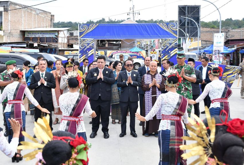 Hari Jadi ke-22 Samosir, Bupati Ajak Masyarakat Perkuat Persatuan dan Jaga Alam Menuju Indonesia Emas 2045