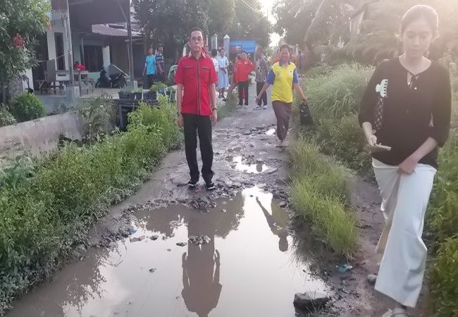 Paul Simanjuntak Desak Pemko Medan Perbaiki Jalan Benteng yang Rusak Parah dan Pasang Penerangan Jalan