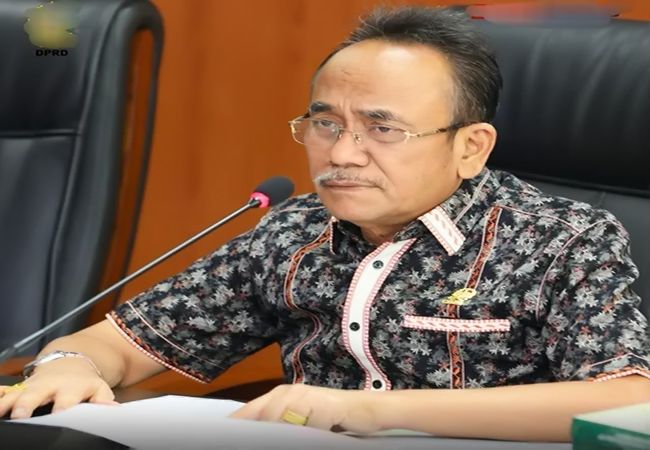 Ketua Pansus Lkpj Tuding Kinerja Rico Waas Mengecewakan, Godfried: &ldquo;Gagal dan Memalukan&rdquo;
