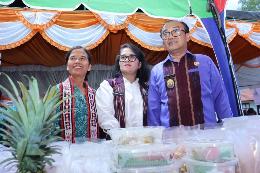 Wabup Samosir Tekankan Kolaborasi dan Kreativitas dalam Pengembangan Produk Unggulan UP2K PKK Kab Samosir