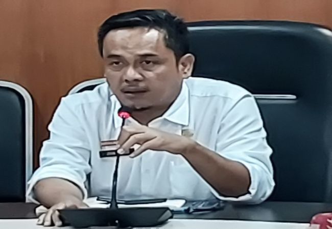 Kadis Perkimcikataru Medan Bantah Tebang Pilih Tertibkan Reklame