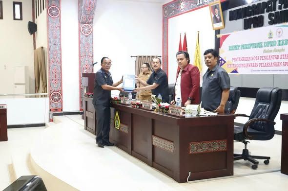 Pemkab Samosir Sampaikan Ranperda Pertanggungjawaban APBD 2025, Raih Opini WTP Kesembilan Berturut-turut
