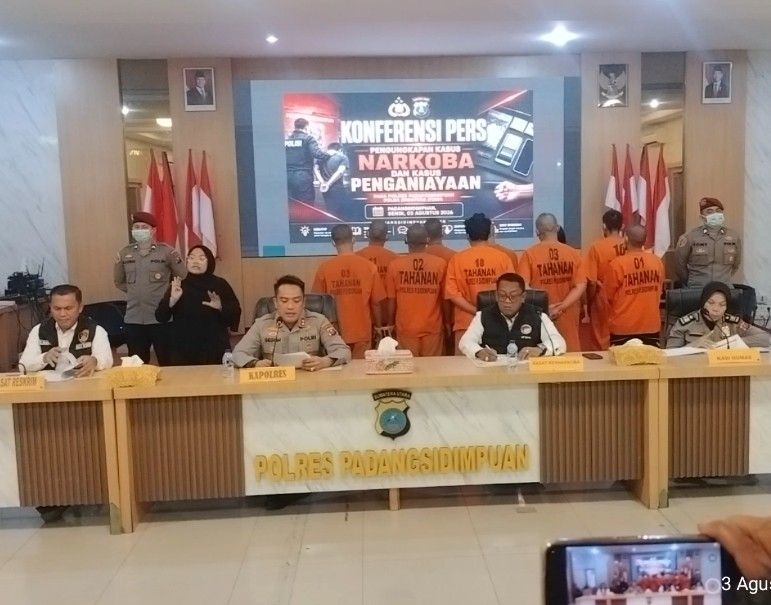 Mantap!! Polisi Bongkar Dua Kasus, Enam Tersangka Narkoba Diciduk, Satu DPO Penganiayaan Angkringan